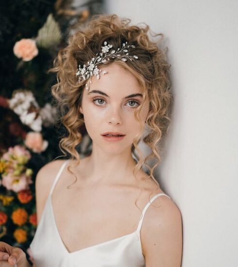 8 Gorgeous Bridal Hairstyles For Curly Hair  Be Beautiful India