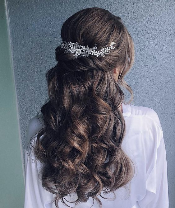 Curly Prom Hairstyles