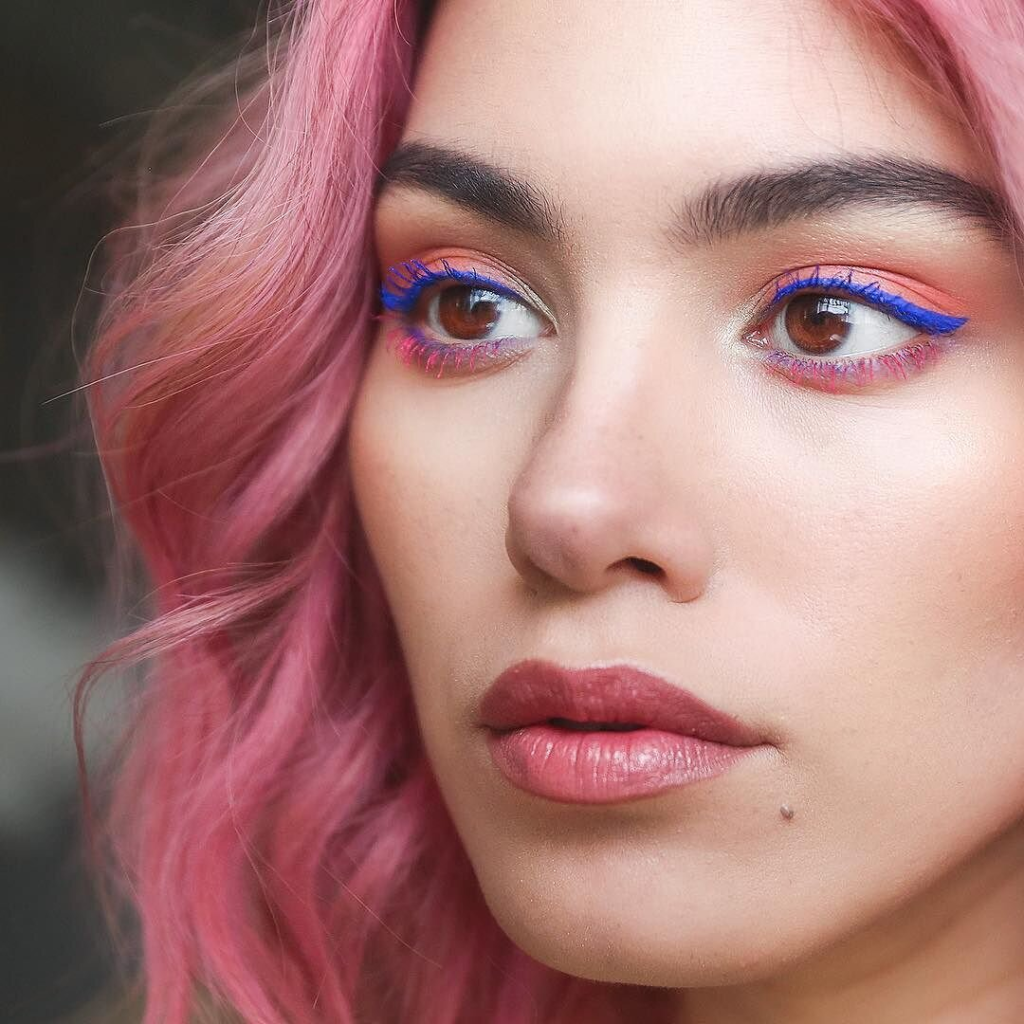 Pink and blue eyeliner looks