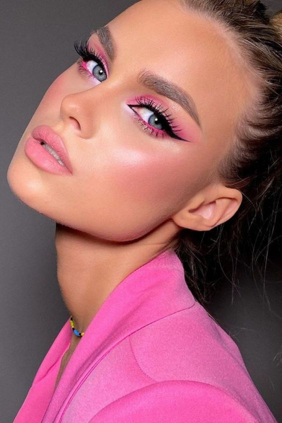 double color pink eyeliner looks