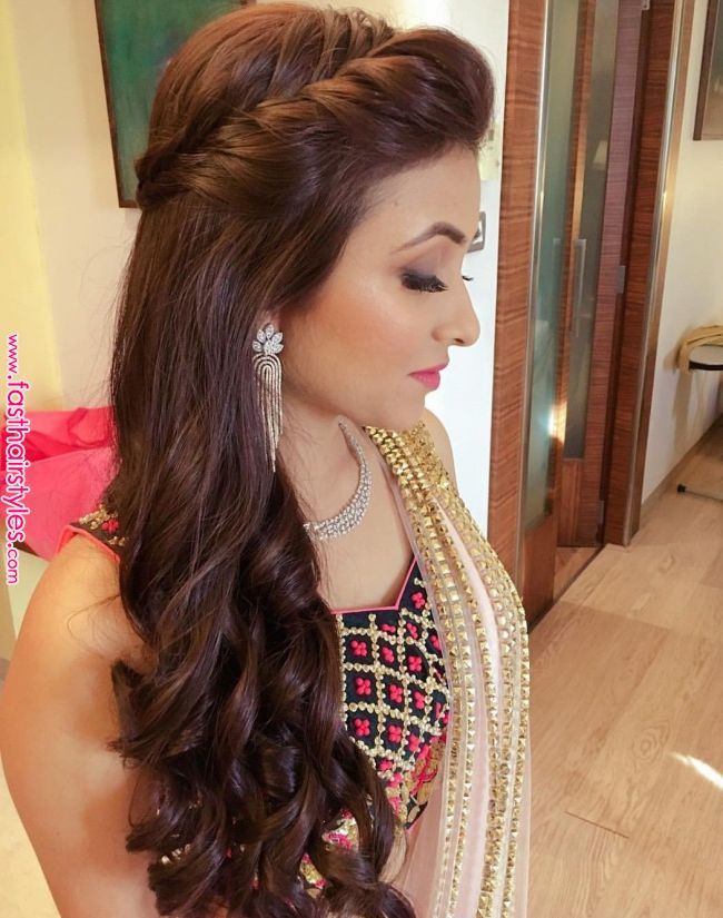 Modern Trendy Hairstyle For Saree