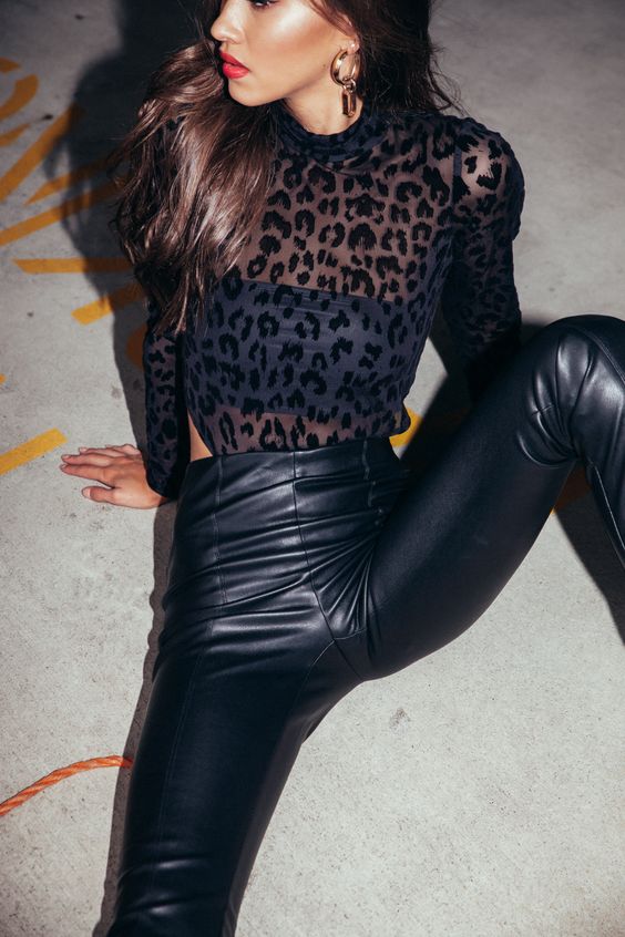 Leather Leggings Outfit 